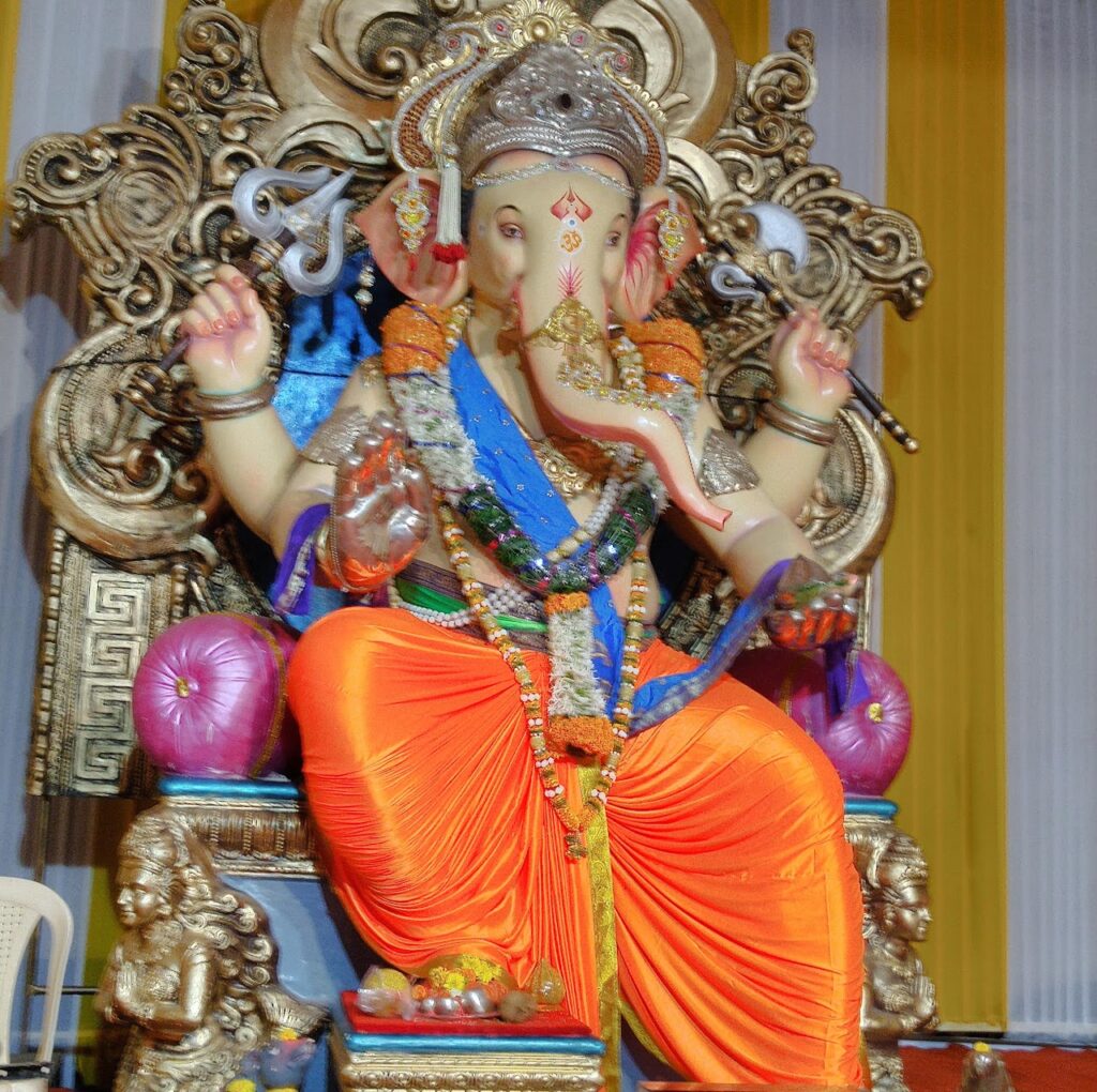 Ganpati Ji Ki Aarti: गणपति जी की आरती, सुखकर्ता दुखहर्ता, वार्ता विघ्नांची....
